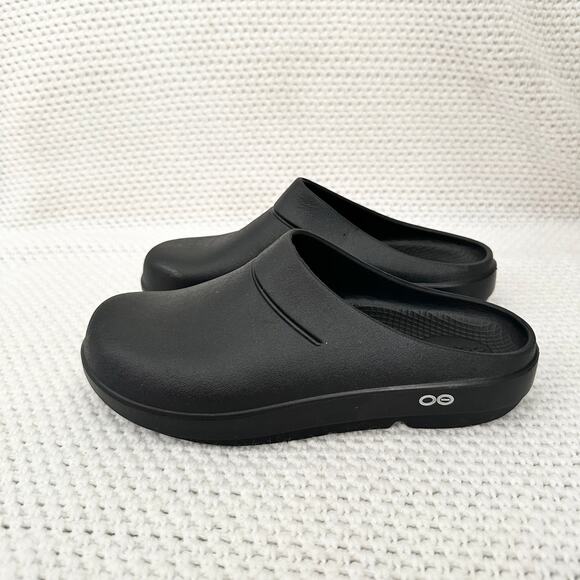 Oofos OOcloog Black Matte Closed Toe Slip On Recovery Clog M6-W8 Unisex Read - Picture 4 of 8